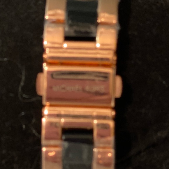 Beautiful Designer Inspired Watches!! - Picture 7 of 13